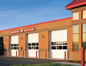 Model 526 Commercial Doors