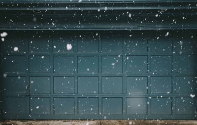 garage-door-winter-scaled