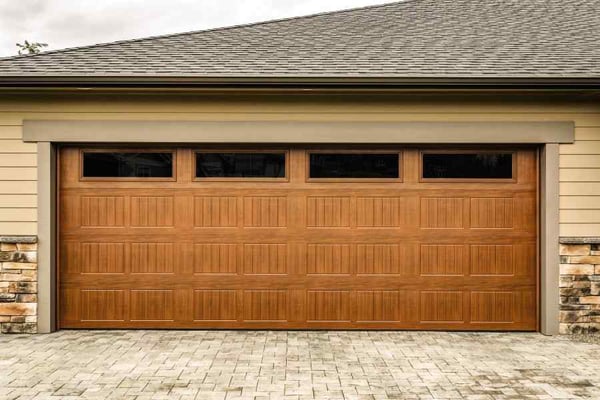 insulated-garage-door-with-wood-grain-finish