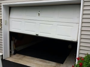 4 Reasons Why Your Garage Door Is Squeaking