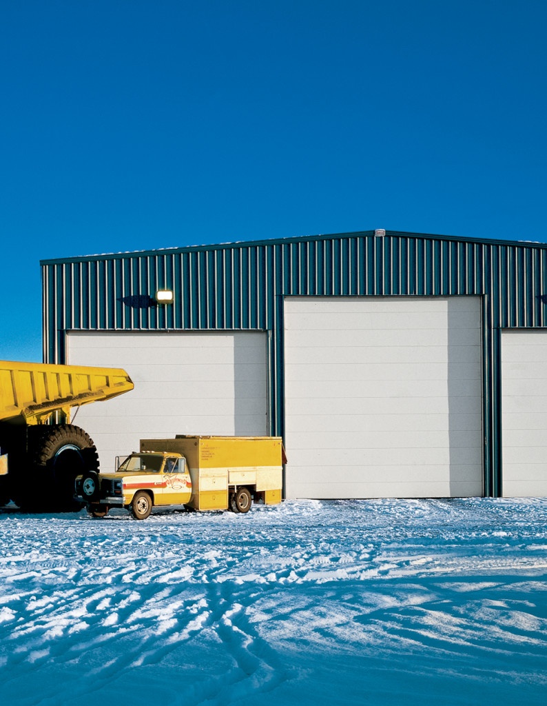 What to Consider When Purchasing an Industrial Overhead Door